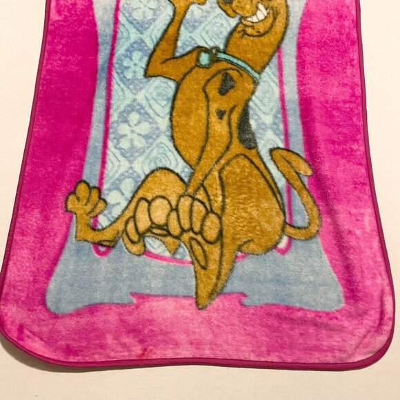 Vintage Scooby Doo Fleece Blanket 58 x 41 Inch Throw Blanket Y2K - Picture 11 of 15